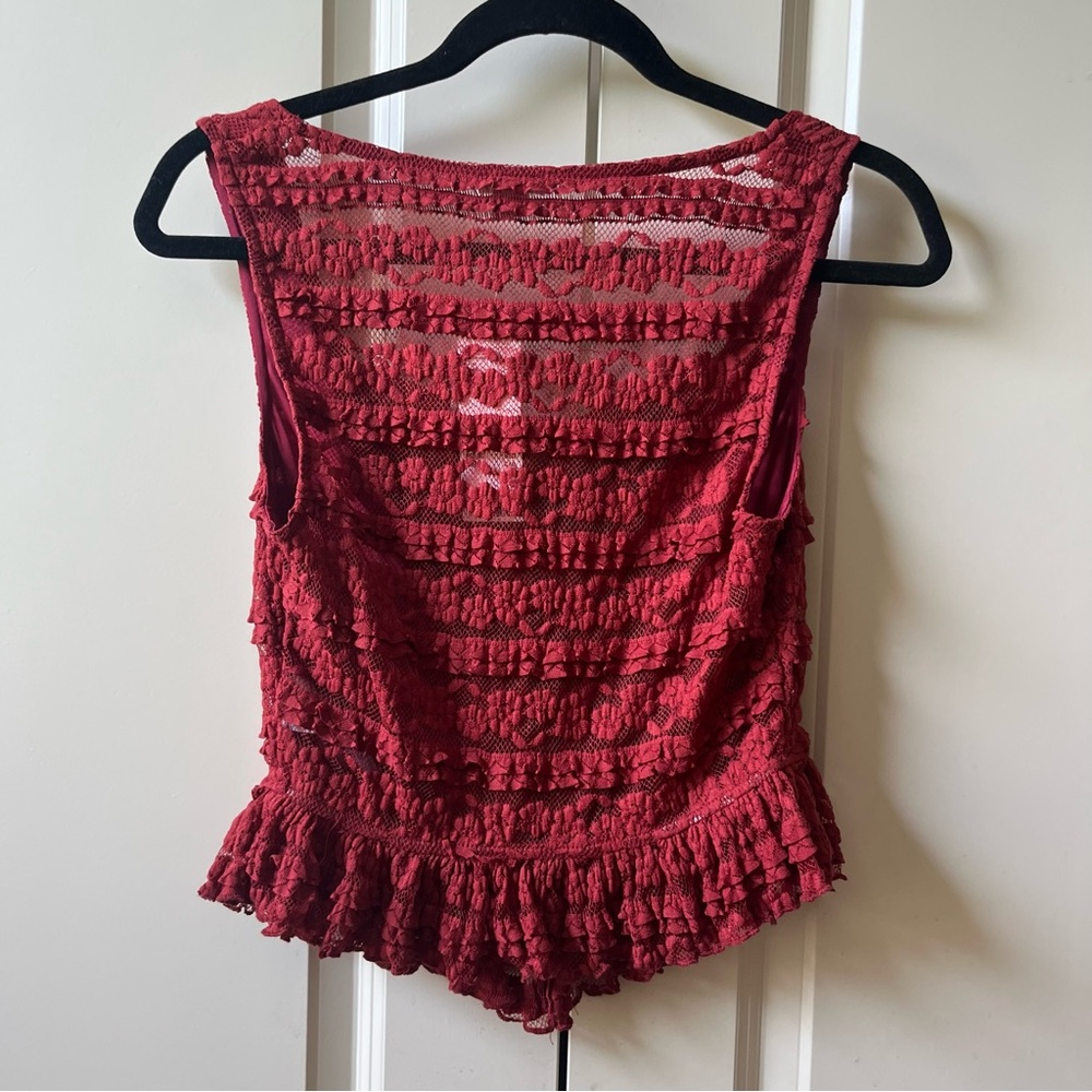 NWT Urban Outfitters Kimchi Blue Amara Ruffle Lace Button-Front Tank Top in Red - Picture 5 of 8